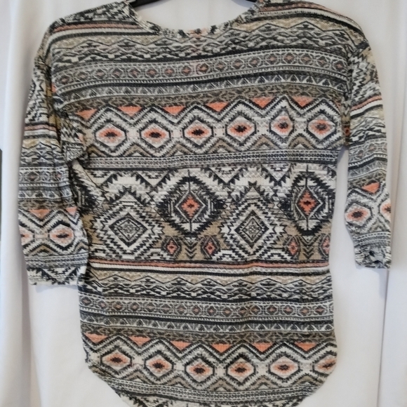 No Boundaries aztec print top small - Picture 4 of 5